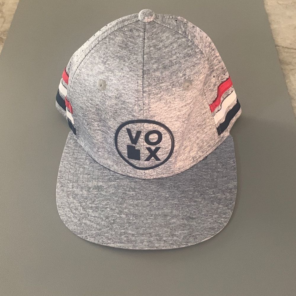 VOX  Gray Hat NWOT